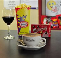 Mansfield Armchair Cinema - Inverell Accommodation