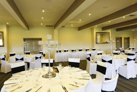 Patterson River Golf Club - Inverell Accommodation 2