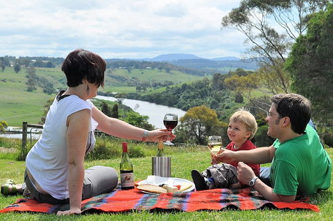 Nicholson River Winery - Inverell Accommodation 4