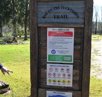 Dog on the Tucker Box Recreational Trail - Inverell Accommodation