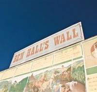 Ben Hall Wall - Inverell Accommodation