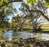 Snowy Valleys Way Touring Route - Inverell Accommodation