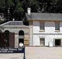 Cadmans Cottage - Inverell Accommodation