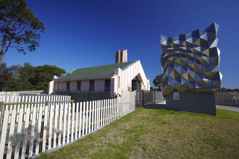 Incinerator Art Space - Inverell Accommodation 6