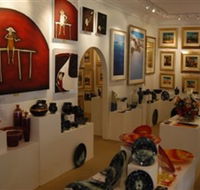 Articles Fine Art Gallery - Inverell Accommodation