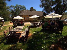 Overland Corner Hotel - Inverell Accommodation 3