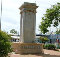 Charleville War Memorial - Inverell Accommodation