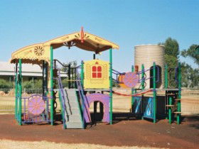 Charleville - Graham Andrews Parklands - Inverell Accommodation 4