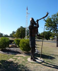 Jericho Crystal Trumpeters - Inverell Accommodation 1