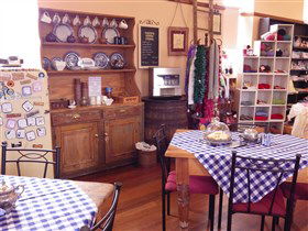 Coorong Cottage Industries - Inverell Accommodation 1