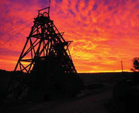 Golden Quest Discovery Trail - Inverell Accommodation 0