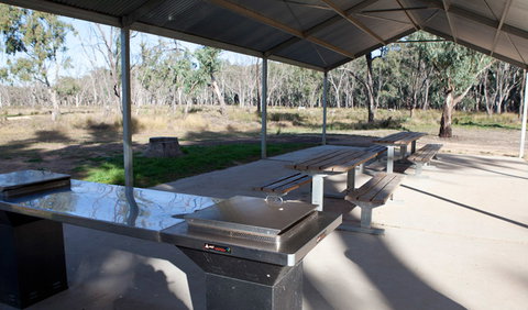 Yanga Woolshed Picnic Area - Inverell Accommodation 0