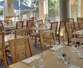 Finz Restaurant And Bar - Inverell Accommodation 2