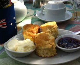 Afternoon Tea At Burnett House - Inverell Accommodation 1