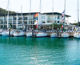 Nelly Bay - Inverell Accommodation 0