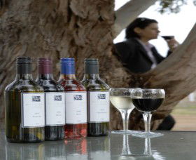 Woolaway Wines - Inverell Accommodation 0
