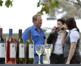 Woolaway Wines - Inverell Accommodation 2