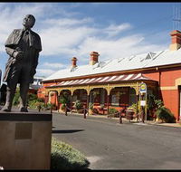 Forbes Railway Arts and Visitor Information Centre - Inverell Accommodation