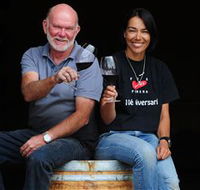 Tar  Roses Wines - Inverell Accommodation