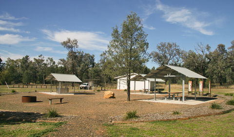 Terry Hie Hie Picnic Area - Inverell Accommodation 3