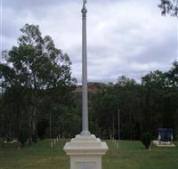 The Coronation Lamp Memorial - Inverell Accommodation
