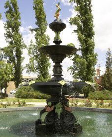 Victory Memorial Gardens - Inverell Accommodation 1