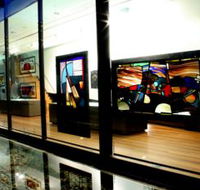 National Art Glass Collection - Inverell Accommodation