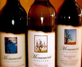 Monument Vineyard - Inverell Accommodation 0