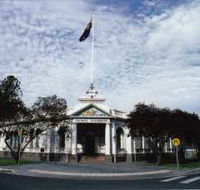 Museum of The Riverina - Historic Council Chambers Site - Inverell Accommodation