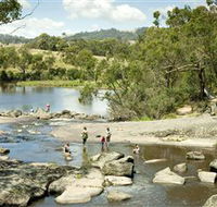 Polly McQuinns - Inverell Accommodation