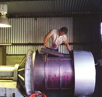 Orange Mountain Wines - Inverell Accommodation