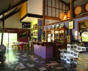 Cargo Road Wines - Inverell Accommodation 0