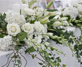 Judy Chirnside Flowers - Inverell Accommodation 1