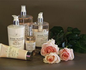 Judy Chirnside Flowers - Inverell Accommodation 2