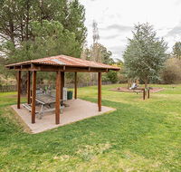 Bill Lyle Reserve picnic area - Inverell Accommodation