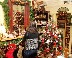 Rick Rutherfords Country Gallery - Inverell Accommodation 5