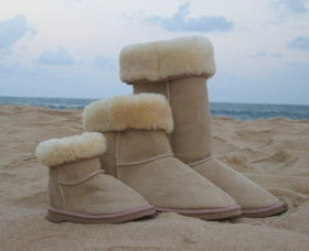 Blue Mountains Ugg Boots - Inverell Accommodation 0