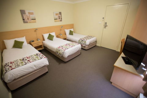 Ibis Styles Orange - Inverell Accommodation 3