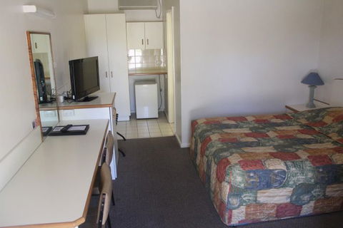 Golfview Motor Inn - Inverell Accommodation 2