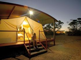 Gawler Ranges Wilderness Safaris - Inverell Accommodation 1
