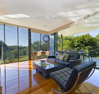 Glass On Glasshouse - Inverell Accommodation