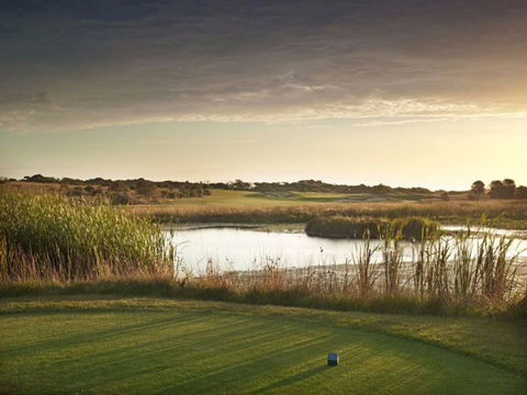 Coastal Golf Victoria - Inverell Accommodation 1