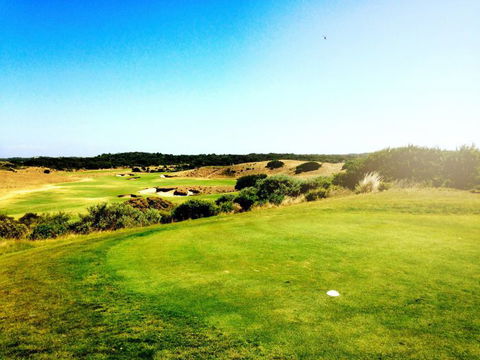 Coastal Golf Victoria - Inverell Accommodation 2