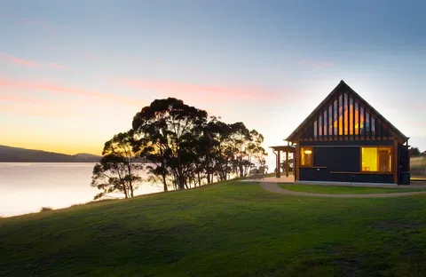 Coast House Tasmania - Inverell Accommodation 9