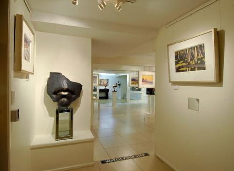 Art Nuvo Gallery - Inverell Accommodation 1