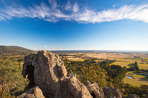 Macedon Ranges Small Group Wine Tour With 2 Course Lunch And Morning Tea - Inverell Accommodation 2
