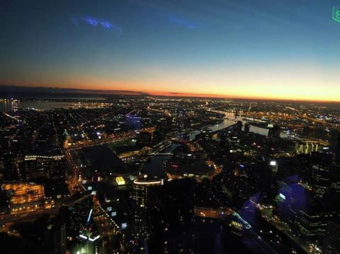 Melbourne Attractions Pass Including Melbourne Zoo, Hop-on Hop-off Bus And SEA LIFE Aquarium - Inverell Accommodation 2