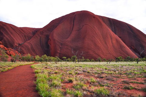 Ayers Rock Combo: Uluru Base And Sunset Plus Uluru Sunrise And Kata Tjuta With An Optional BBQ Dinner Or Kings Canyon Day Trip - Inverell Accommodation 5
