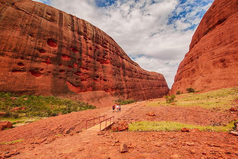 Kata Tjuta Sunrise And Valley Of The Winds Half-Day Trip - Inverell Accommodation 10