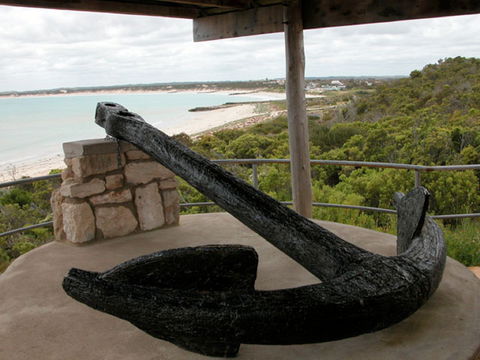 Geltwood Anchor Memorial - Inverell Accommodation 0